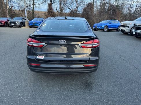 Used 2020 Ford Fusion Titanium image 5