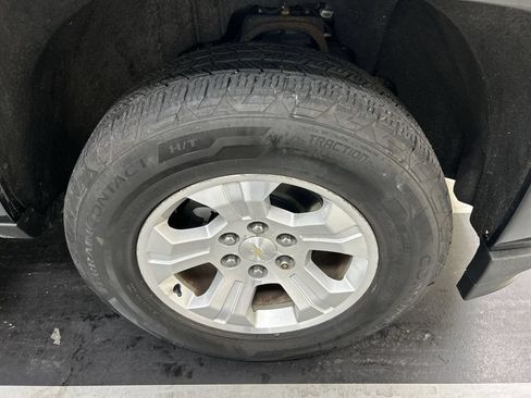 Used 2018 Chevrolet Silverado 1500 LT w/ All Star Edition AWD/4WD image 8