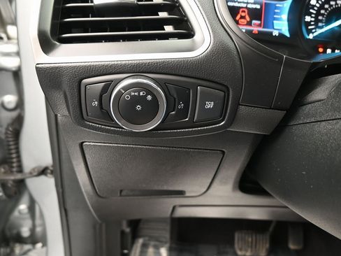 Used 2024 Ford Edge SE image 22