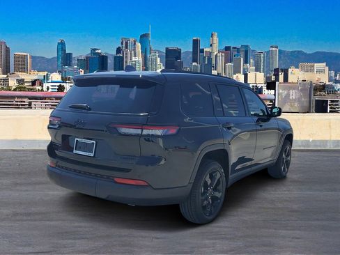 New 2025 Jeep Grand Cherokee L Limited w/ Black Appearance Package image 4