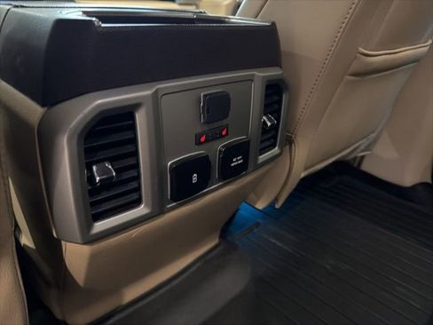 Used 2019 Ford F150 Lariat w/ Equipment Group 502A Luxury image 16