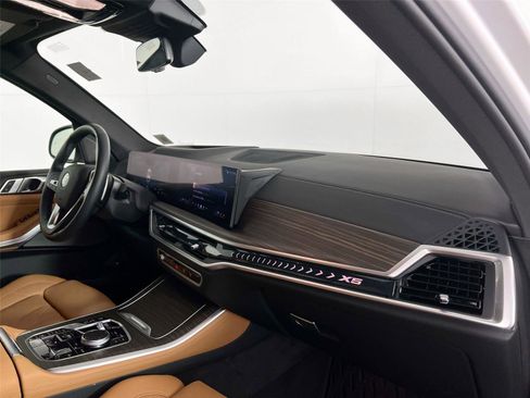 Certified 2026 BMW X5 xDrive50e image 27