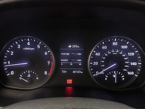 Used 2018 Hyundai Elantra GT FWD image 16