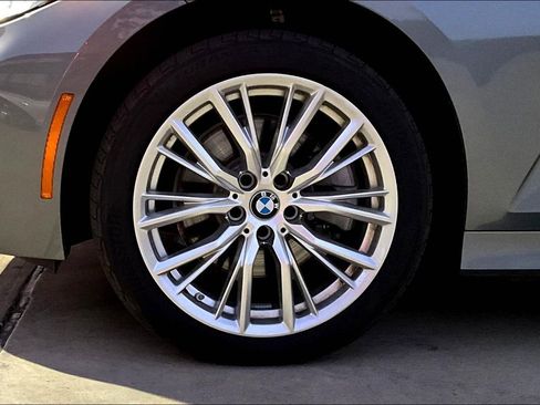 Used 2023 BMW 330i xDrive Sedan w/ Driving Assistance Package image 11