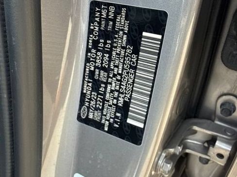 Used 2023 Hyundai Elantra SEL w/ Convenience Package FWD image 31