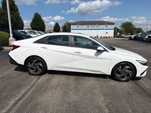 Used 2024 Hyundai Elantra Limited FWD image 6