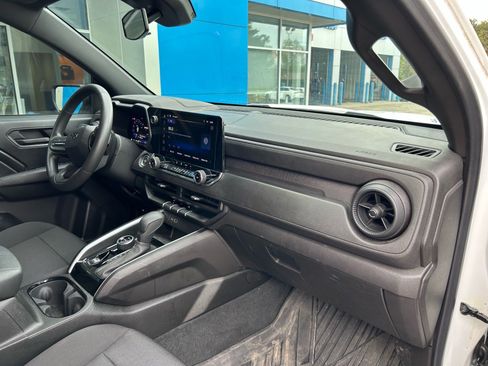 Used 2024 Chevrolet Colorado Trail Boss w/ Safety Package AWD/4WD image 10