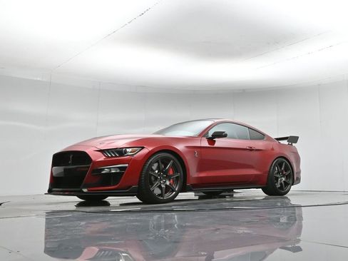 Used 2021 Ford Mustang Shelby GT500 w/ Carbon Fiber Track Pack image 48