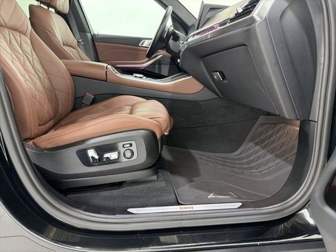 Certified 2024 BMW X5 xDrive40i w/ Premium Package image 20