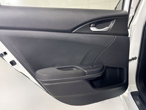 Used 2019 Honda Civic EX image 26
