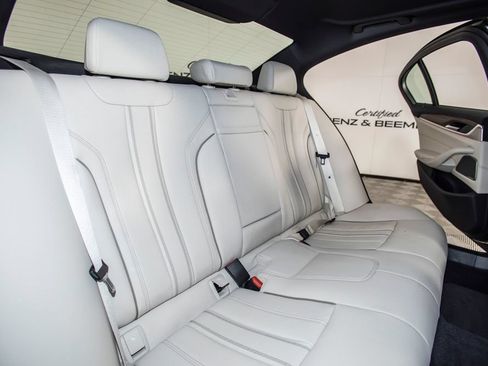 Used 2023 BMW 530e w/ M Sport Package RWD image 16