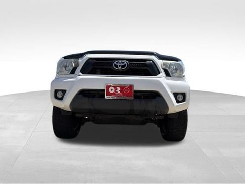 Used 2015 Toyota Tacoma 4x4 Double Cab w/ TRD Sport Package image 4
