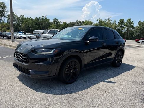 Used 2025 Honda HR-V Sport image 4