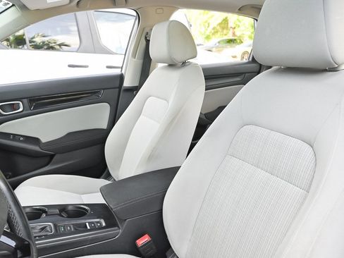 Used 2022 Honda Civic EX image 12