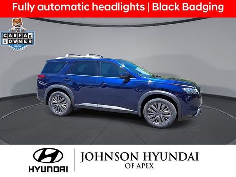 Used 2023 Nissan Pathfinder SL w/ SL Premium Package AWD/4WD image 10