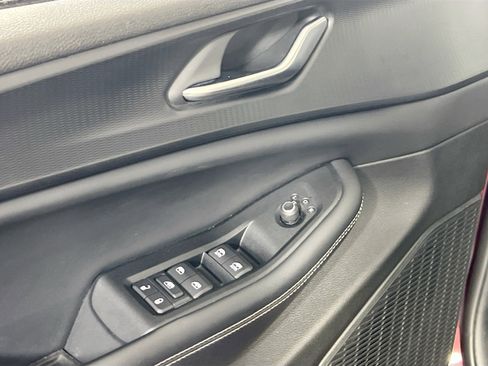 Used 2023 Jeep Grand Cherokee Laredo w/ Luxury Tech Group I image 17