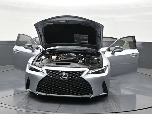 Used 2021 Lexus IS 300 w/ Accessory Package RWD image 33