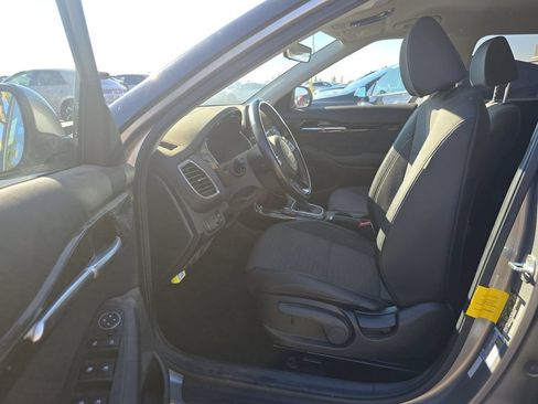 Used 2023 Kia Seltos S w/ Navigation Package FWD image 8