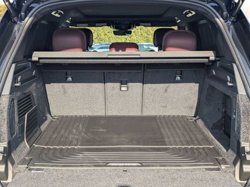 New 2026 Land Rover Range Rover SE image 16