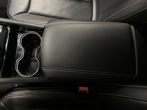 Used 2023 Jeep Grand Cherokee Limited w/ Luxury Tech Group II image 20