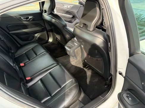 Used 2024 Volvo S60 B5 Core FWD image 32