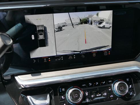 Used 2024 GMC Sierra 2500 Denali Ultimate AWD/4WD image 21