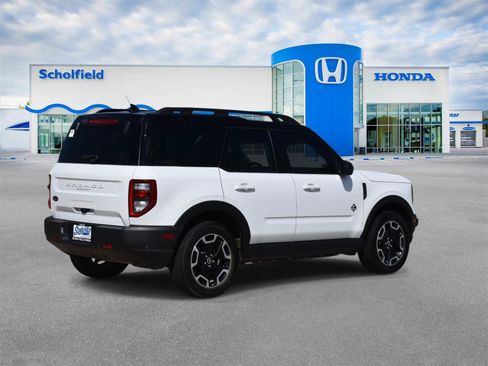 Used 2024 Ford Bronco Sport Outer Banks AWD/4WD image 3