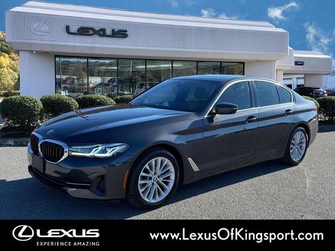Used 2021 BMW 530i xDrive w/ Premium Package image 1