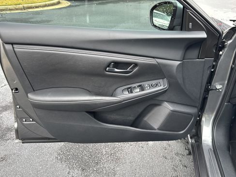 Used 2025 Nissan Sentra S image 14