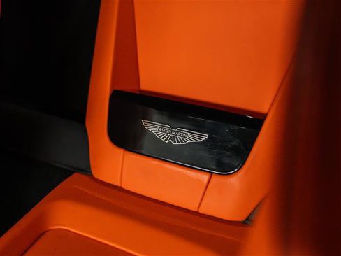 Used 2025 Aston Martin V8 Vantage Coupe image 25