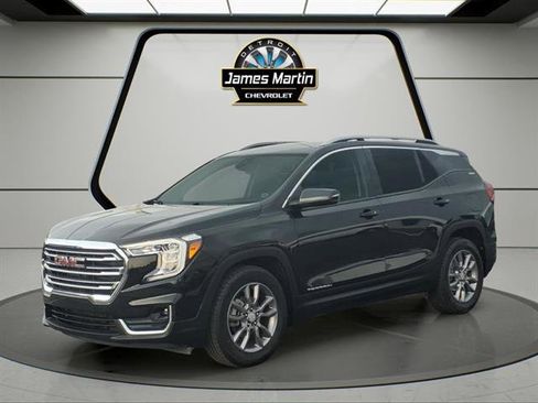 Certified 2023 GMC Terrain SLT w/ LPO, Floor Liner Package image 1