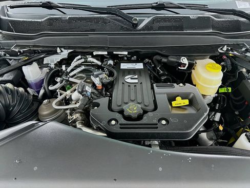 New 2026 RAM 2500 Tradesman AWD/4WD image 18