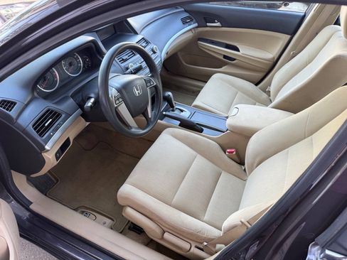 Used 2011 Honda Accord LX image 11