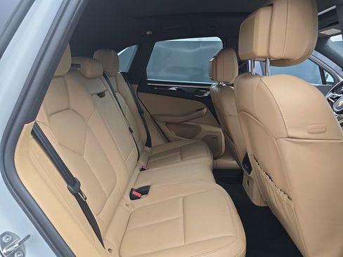 Used 2018 Porsche Macan S image 50