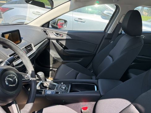 Used 2017 MAZDA MAZDA3 Sport FWD image 12