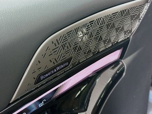 New 2027 BMW 550e xDrive AWD/4WD image 19