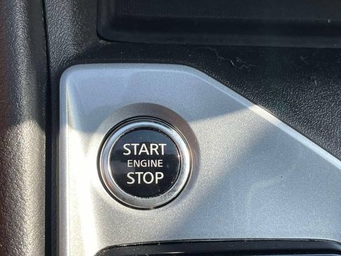 Used 2025 Nissan Altima 2.5 SV FWD image 29