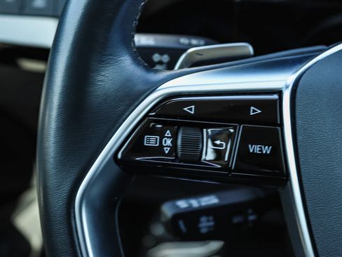 Used 2024 Audi Q8 e-tron Premium AWD/4WD image 19