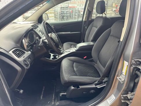 Used 2016 Dodge Journey SXT w/ Comfort/Convenience Group image 13