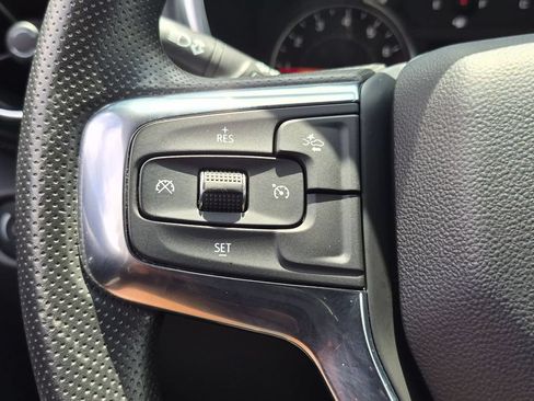 Used 2025 Chevrolet Blazer LT FWD image 14