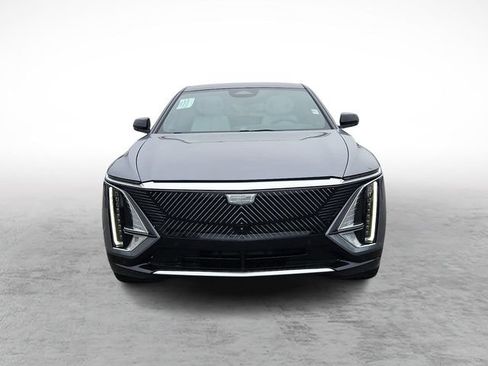 Used 2023 Cadillac Lyriq 2WD image 2