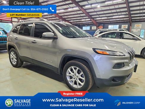 Used 2014 Jeep Cherokee Latitude w/ Cold Weather Group AWD/4WD image 5