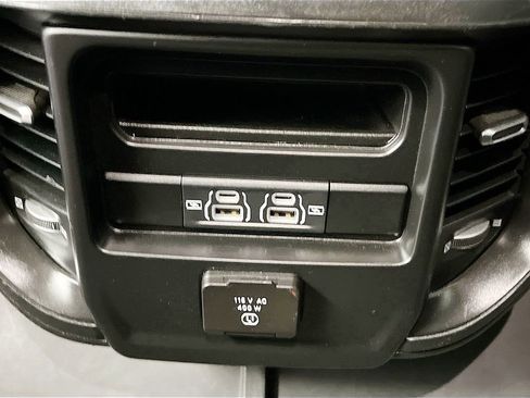 Used 2022 RAM 1500 Laramie image 25