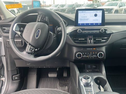 Used 2023 Ford Escape Active w/ Cold Weather Package FWD image 11