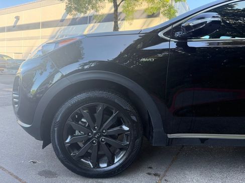 Used 2019 Kia Sportage EX w/ EX Sport Appearance Package AWD/4WD image 6