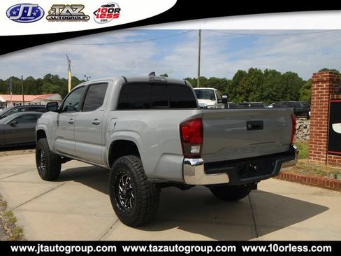 Used 2020 Toyota Tacoma SR5 RWD image 5