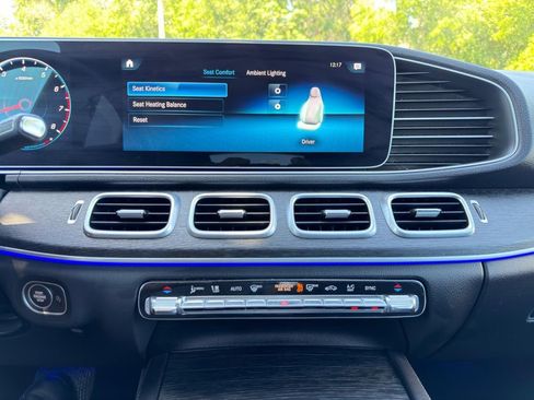 Used 2023 Mercedes-Benz GLE 350 4MATIC w/ AMG Line Exterior image 19