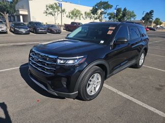 Used 2025 Ford Explorer Active RWD video 1