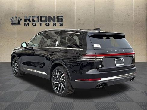 New 2026 Lincoln Aviator Reserve image 3