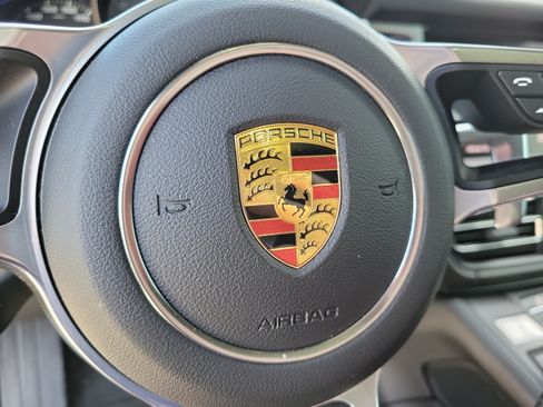 Used 2021 Porsche Macan S AWD/4WD image 27